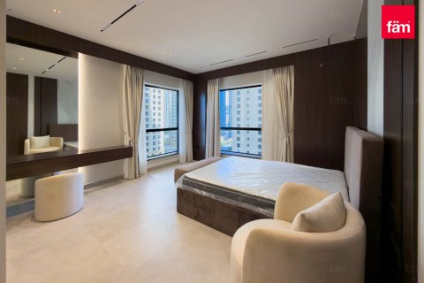 Купить квартиру в Дубае: 1 спальня, 142м², № 90276 - фото 4