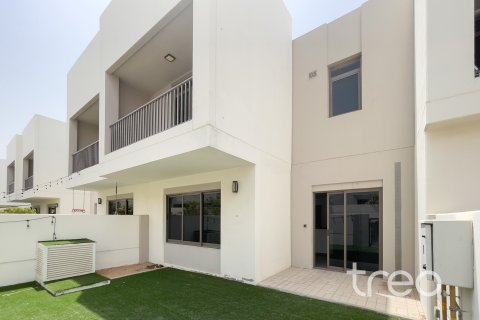 Villa in Hayat Townhouses, Town Square, Dubai 3 bedrooms, 188.22 sq.m. № 120066 - photo 10