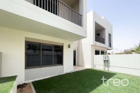 Villa in Hayat Townhouses, Town Square, Dubai 3 bedrooms, 188.22 sq.m. № 120066