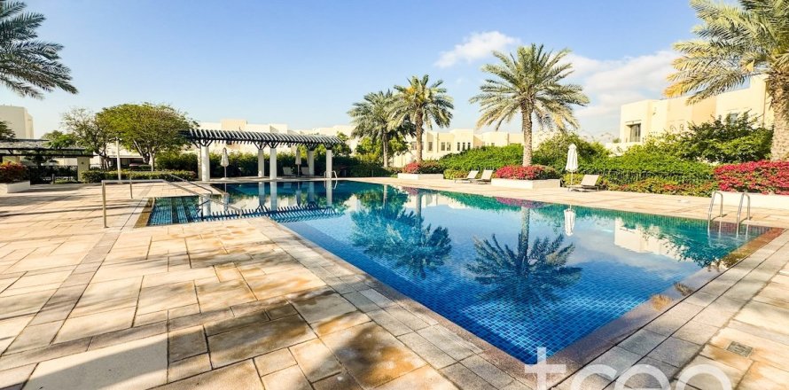 Villa in Mira Oasis 3, Reem, Dubai 3 bedrooms, 207.73 sq.m. № 120065