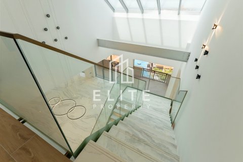 Ático en Dubai, 4 dormitorios, 694 m², № 37228 - foto 12