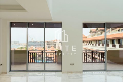 Ático en Dubai, 4 dormitorios, 694 m², № 37228 - foto 11