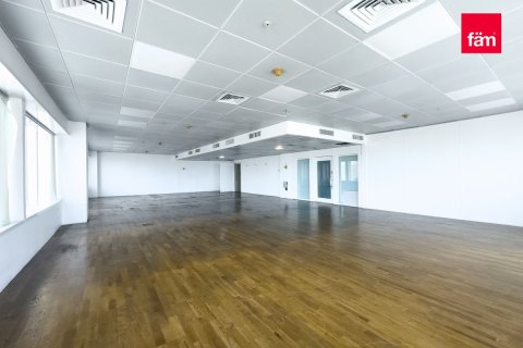 Office in Sheikh Zayed Road, Dubai 186.1 sq.m. № 10802 - photo 4