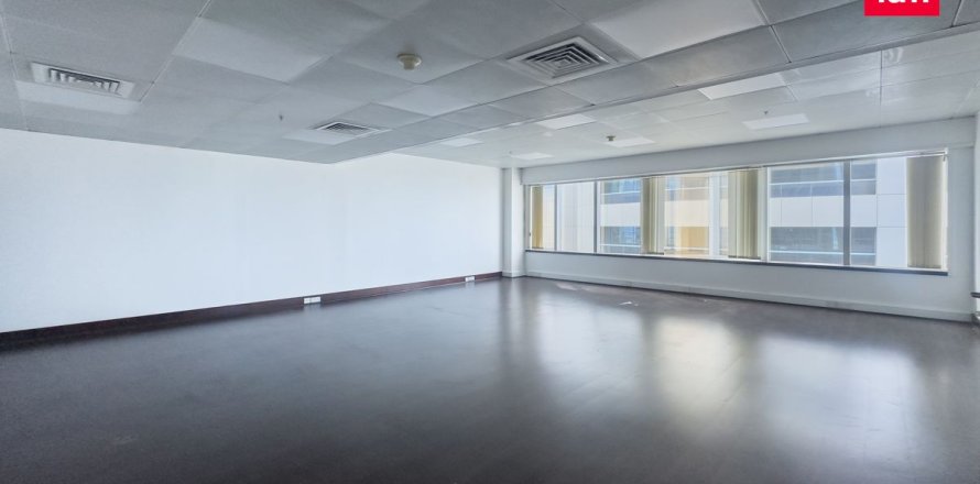 Office in Sheikh Zayed Road, Dubai 186.1 sq.m. № 10802