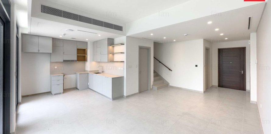 Villa in Dubai 3 bedrooms, 118.1 sq.m. № 60223