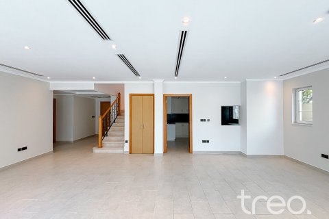 فيلا في Legacy, Jumeirah Park, دبي 4 غرف نوم, 314.01 م² رقم 124789 - صورة 2