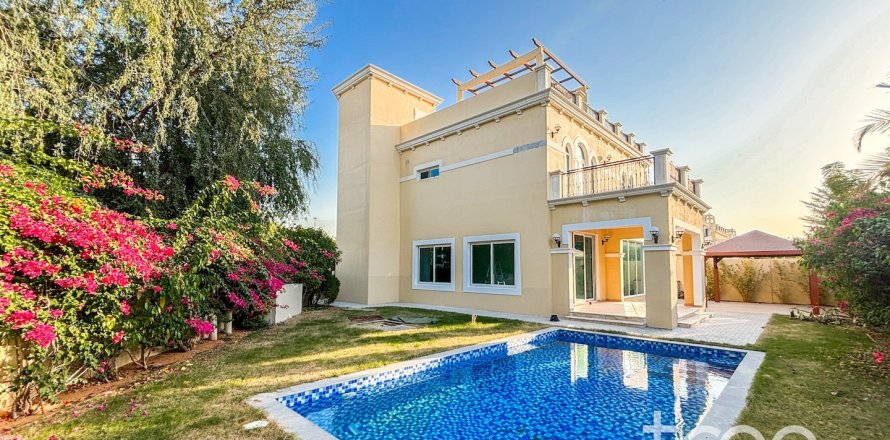 Villa in Legacy, Jumeirah Park, Dubai 4 bedrooms, 386.2 sq.m. № 124784