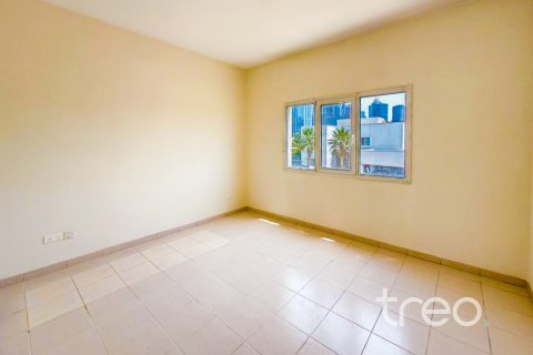 Villa en Meadows, Dubai, 4 dormitorios, 332.41 m², № 124786 - foto 8