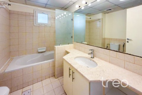 Villa en Meadows, Dubai, 4 dormitorios, 332.41 m², № 124786 - foto 9
