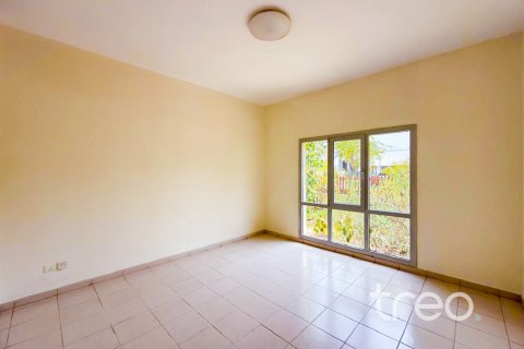Villa en Meadows, Dubai, 4 dormitorios, 332.41 m², № 124786 - foto 12