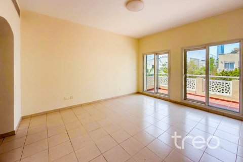 Villa en Meadows, Dubai, 4 dormitorios, 332.41 m², № 124786 - foto 11