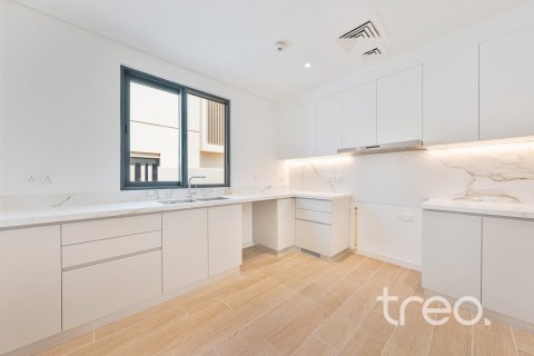Townhouse in Dubai 4 bedrooms, 296.73 sq.m. № 124790 - photo 14