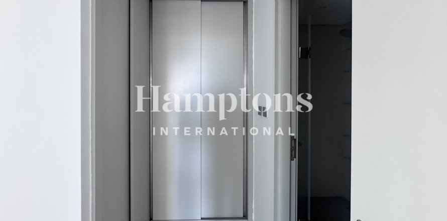Apartment in Dubai Harbour, Dubai 2 bedrooms, 122.911 sq.m. № 110634