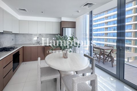 Apartment in Dubai Harbour, Dubai 2 bedrooms, 122.91066900 sq.m. № 110634 - photo 17