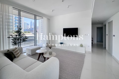 Apartment in Dubai Harbour, Dubai 2 bedrooms, 122.91066900 sq.m. № 110634 - photo 7