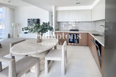 Apartment in Dubai Harbour, Dubai 2 bedrooms, 122.91066900 sq.m. № 110634 - photo 10