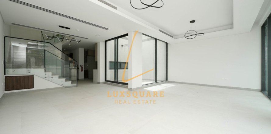 Maison de ville à Al Furjan, Dubai, 4 chambres, 672 m², № 110641