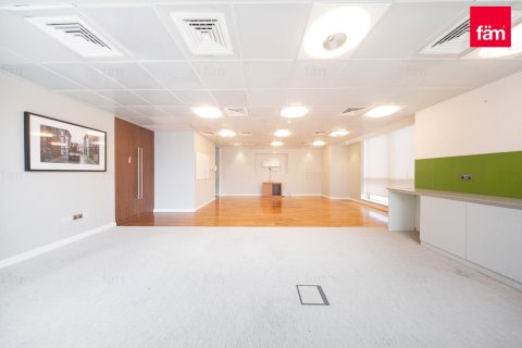 Bureau à Dubai, 340.9 m², № 97517 - photo 9