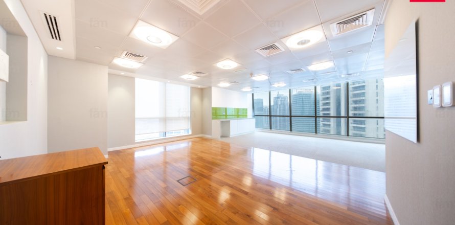 Bureau à Dubai, 340.9 m², № 97517