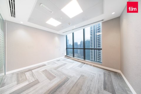 Bureau à Dubai, 340.9 m², № 97517 - photo 3