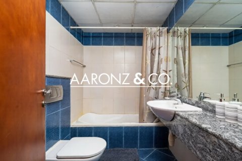 Apartamento en Marina Diamond 6, Dubai Marina, Dubai, 2 dormitorios, 101 m², № 102447 - foto 10