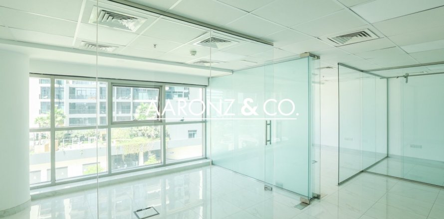 Office in Business Bay, Dubai 103 sq.m. № 102449