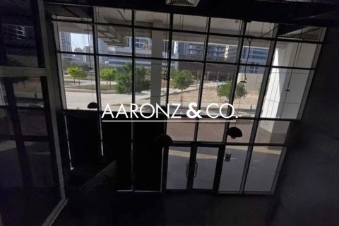 Magasin à Business Bay, Dubai, 95.6 m², № 78536 - photo 6