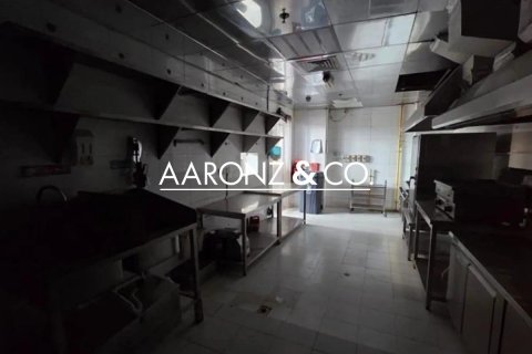 Magasin à Business Bay, Dubai, 95.6 m², № 78536 - photo 7