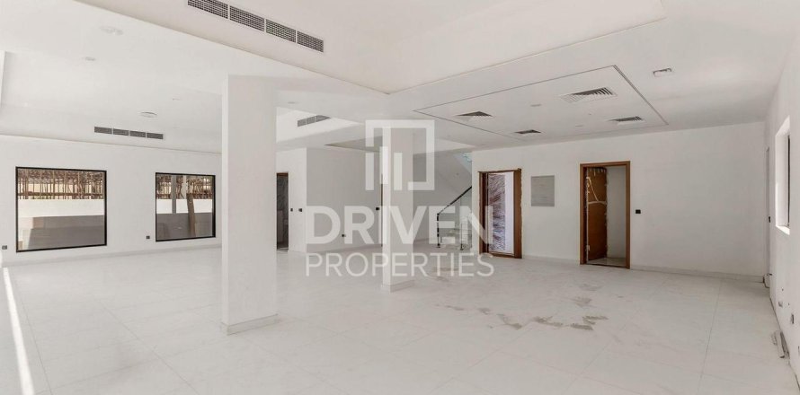 Villa in Al Furjan, Dubai 4 bedrooms, 510.97 sq.m. № 127761