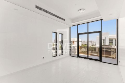 Villa in Al Furjan, Dubai 4 bedrooms, 510.97 sq.m. № 127761 - photo 14