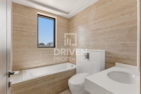 Villa in Al Furjan, Dubai 4 bedrooms, 510.97 sq.m. № 127761 - photo 17