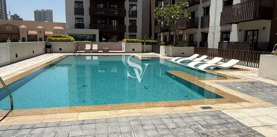 Apartment in District 15, Jumeirah Village Circle, Dubai 2 bedrooms, 117 sq.m. № 112166