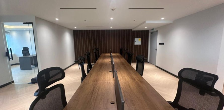 Oficina en Dubai, 108.7 m², № 119230