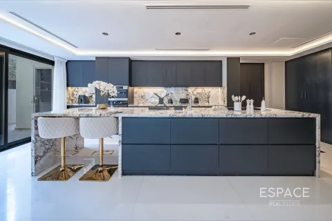 Villa à The Lakes, Dubai, 6 chambres, 692 m², № 61737 - photo 3