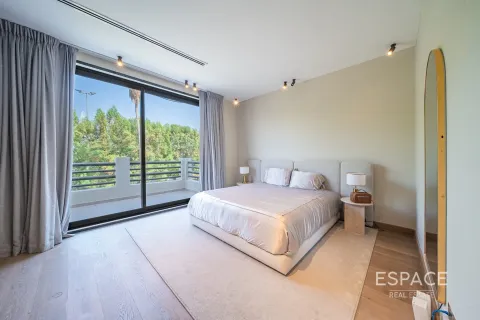 Villa à The Lakes, Dubai, 6 chambres, 692 m², № 61737 - photo 10