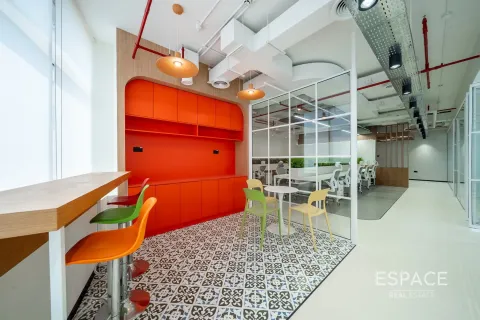 Office in Jumeirah Lake Towers, Dubai 157 sq.m. № 61734 - photo 19