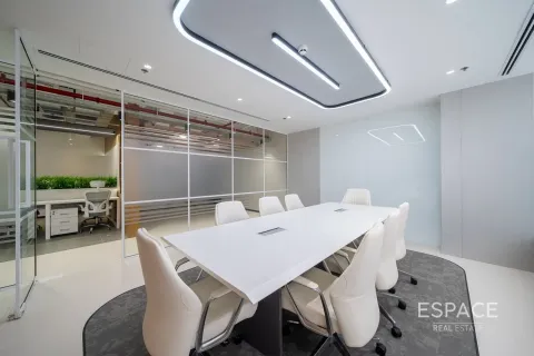 Office in Jumeirah Lake Towers, Dubai 157 sq.m. № 61734 - photo 12