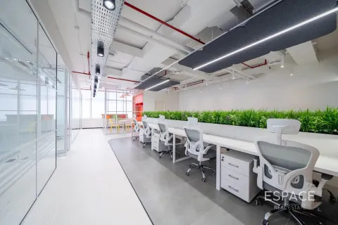 Office in Jumeirah Lake Towers, Dubai 157 sq.m. № 61734 - photo 4