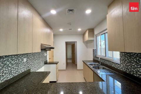 فيلا في دبي 3 غرف نوم, 325.1 م² رقم 95609 - صورة 4