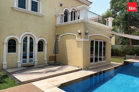 Villa in Jumeirah Park, Dubai 4 bedrooms, 586.3 sq.m. № 123410 - photo 11