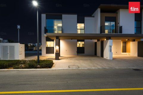 Villa in Dubai 4 bedrooms, 298.9 sq.m. № 123411 - photo 28
