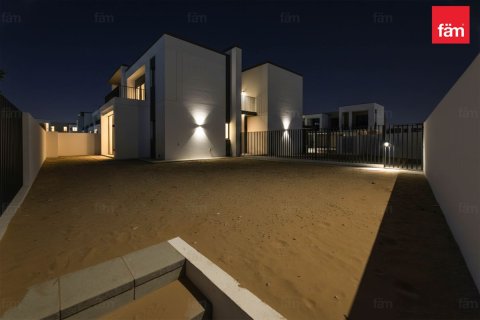 Villa in Dubai 4 bedrooms, 298.9 sq.m. № 123411 - photo 25