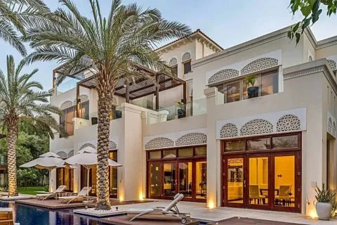 Villa à Dubai, 19 chambres, 2500 m², № 83760 - photo 2