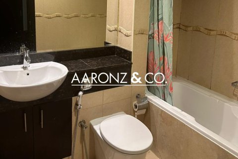 Appartement à Jumeirah Lake Towers, Dubai, 1 chambre, 71 m², № 98035 - photo 4