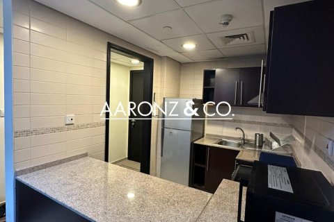 Appartement à Jumeirah Lake Towers, Dubai, 1 chambre, 71 m², № 98035 - photo 7