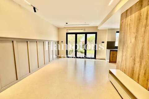 Townhouse in The Springs, Dubai 2 bedrooms, 157.00607000 sq.m. № 63984 - photo 1
