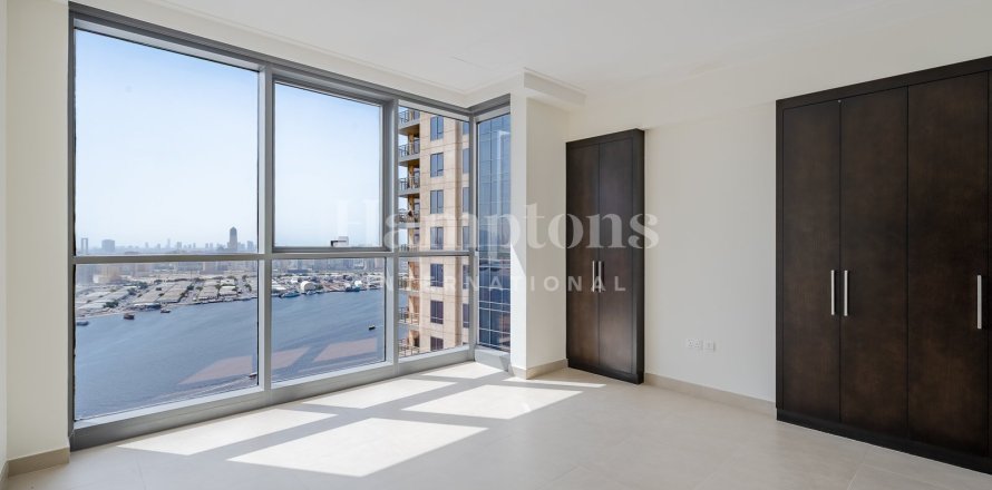 Квартира в Dubai Creek Residence Tower 2 South, Dubai Creek Harbour (The Lagoons), Дубай, 3 спальни, 179.303м², № 63990