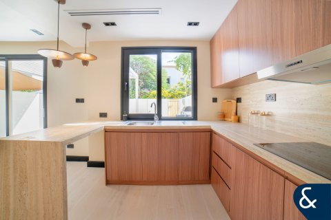 Villa en The Springs, Dubai, 2 dormitorios, 157 m², № 98572 - foto 8