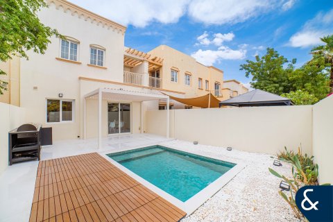 Villa en The Springs, Dubai, 2 dormitorios, 157 m², № 98572