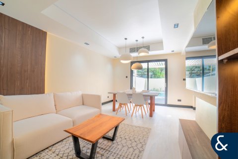 Villa en The Springs, Dubai, 2 dormitorios, 157 m², № 98572 - foto 3